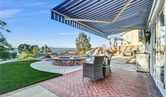 5215 E Rolling Hills Dr, Anaheim, CA 92807