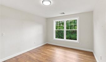 50 Planet Ave, East Providence, RI 02915