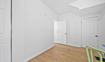 90 S Burgess Ave, Columbus, OH 43204