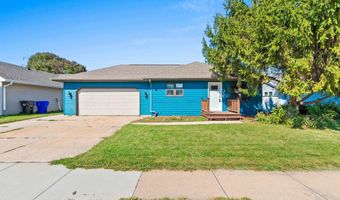 1742 E SYLVAN Ave, Appleton, WI 54915