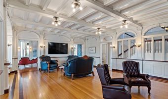 32 Lorraine St, Barrington, RI 02806