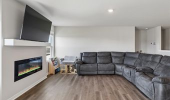 4204 NE 16th St, Ankeny, IA 50021