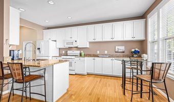 2406 GRETTER Pl, Alexandria, VA 22311