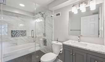 8217 CINDY Ln, Bethesda, MD 20817