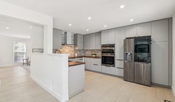 43501 POSTRAIL Sq, Ashburn, VA 20147