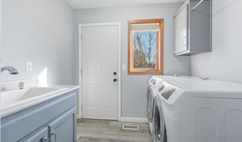 4537 W Black Oak Cir, Angola, IN 46703