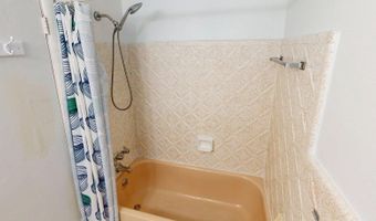 1225 Island Dr 103, Ann Arbor, MI 48105