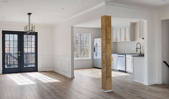 1029 Regency Dr, Acworth, GA 30102