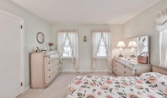 2883 W South St, Allentown, PA 18103