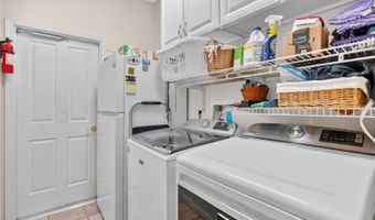 5237 CHISWICK Cir, Belle Isle, FL 32812