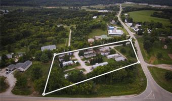 2465 Crosstrails Ct, Bloomsdale, MO 63627