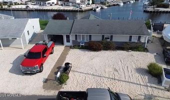 127 Bloomfield Rd, Barnegat, NJ 08005