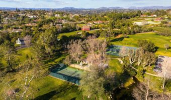 8 Country Glen Rd, Fallbrook, CA 92028