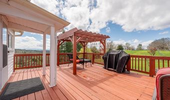 5523 Oak Grove Rd, Woodlawn, VA 24381