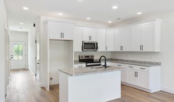 338 Legends Cir, Baxter, TN 38544