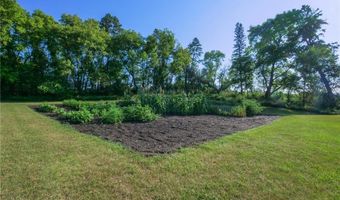 919 Genes Rd SE, Alexandria, MN 56308