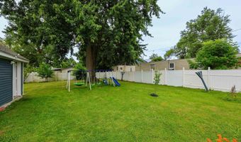 304 Oak St, Angola, IN 46703