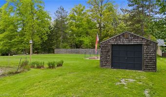 107 Hilltop Dr, Amherst, OH 44001