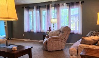 5947 Dailey Rd, Akron, OH 44319