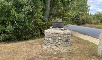 7 Garney Rd, Brookfield, NH 03872