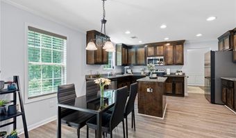 165 6th St, Auburn, GA 30011