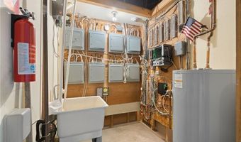 970 Hope St, Bristol, RI 02809