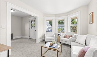 15 Spruce Ave, Cranston, RI 02910