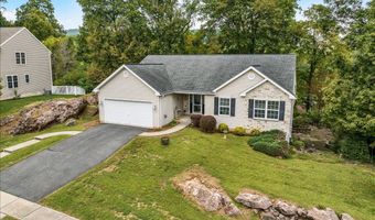 9 COURTNEY REA Cir, Reading, PA 19606