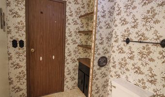 443 Piccadilly Cir, Bismarck, ND 58504