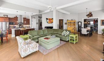 7 Alby St 2, Alton, IL 62002