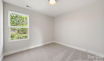 1433 Hilltop St, Albemarle, NC 28001