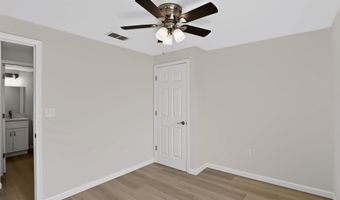 8527 Zephyr Dr, Indianapolis, IN 46217