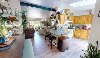 16107 W HOFFELDT Ln, Brookings, OR 97415