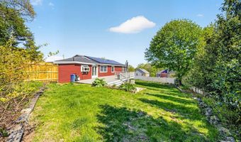 13 Mulcahy Ln, Billerica, MA 01821