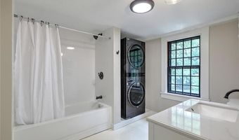 1147 Great Rd, Lincoln, RI 02865