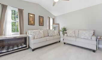 1 LILY Ct, Atco, NJ 08004