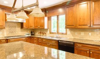 7025 Stonington Rd, Anderson Twp., OH 45230