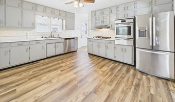 139 E 36th St, Anderson, IN 46013