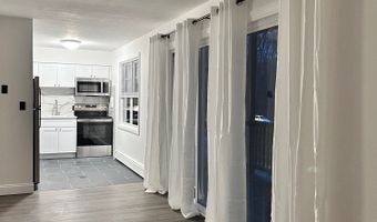 1109 Waterbury Rd APT 1A, Cheshire, CT 06410