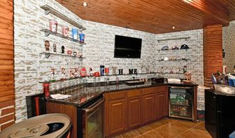 355 Connecticut Cir, Indianapolis, IN 46217