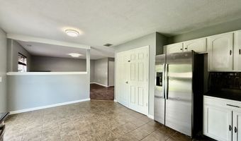 6903 Governors Pointe Blvd, Indianapolis, IN 46217