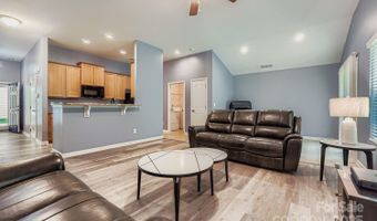 1305 Lauren Village Dr, Charlotte, NC 28213