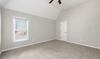 107 Walkabout Dr, Aberdeen, NC 28315