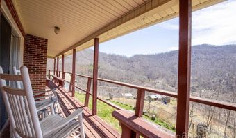 1306 Fork Mountain Rd, Bakersville, NC 28705