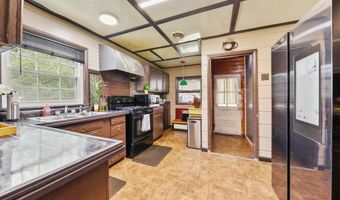 36 APPLE Ave, Bellmawr, NJ 08031