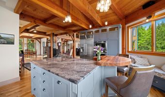 119 Moat View Dr, Albany, NH 03813