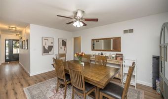 704 Woodrun Dr, Ballwin, MO 63021