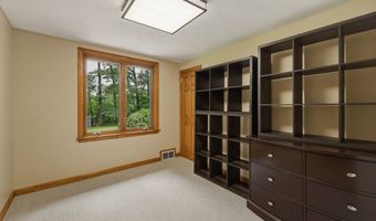 30 Grant Hill Rd, Bloomfield, CT 06002