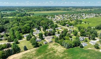 2915 Lee Marie Dr, Adrian, MI 49221