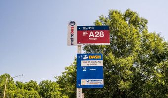 200 N PICKETT St 308, Alexandria, VA 22304